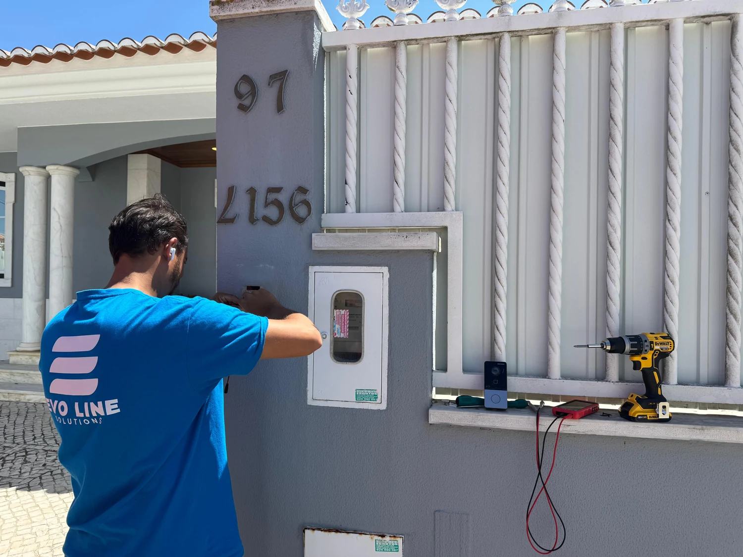 Instalação de videoporteiro IP e controlo de acessos em Lisboa — Evo Line Solutions